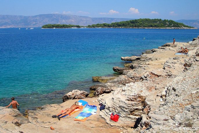 Spiaggia Naturista Soline Le Spiagge Sullisola Di Hvar