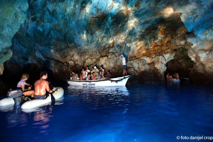 blue green cave tour speed boat excursions from hvar green cave